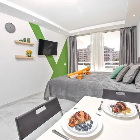 Ponderosa With A Pool & View, 226 Apartament